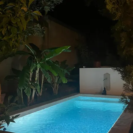 Villa Dans Son Ecrin De Verdure